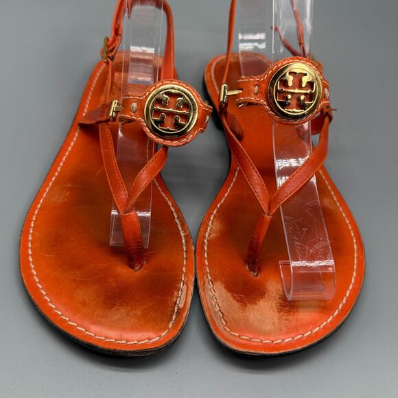 Tory Burch Ali Women 8 Orange Patent Leather Flat Sandals Buckle Thong Gold Logo - Picture 2 of 10
